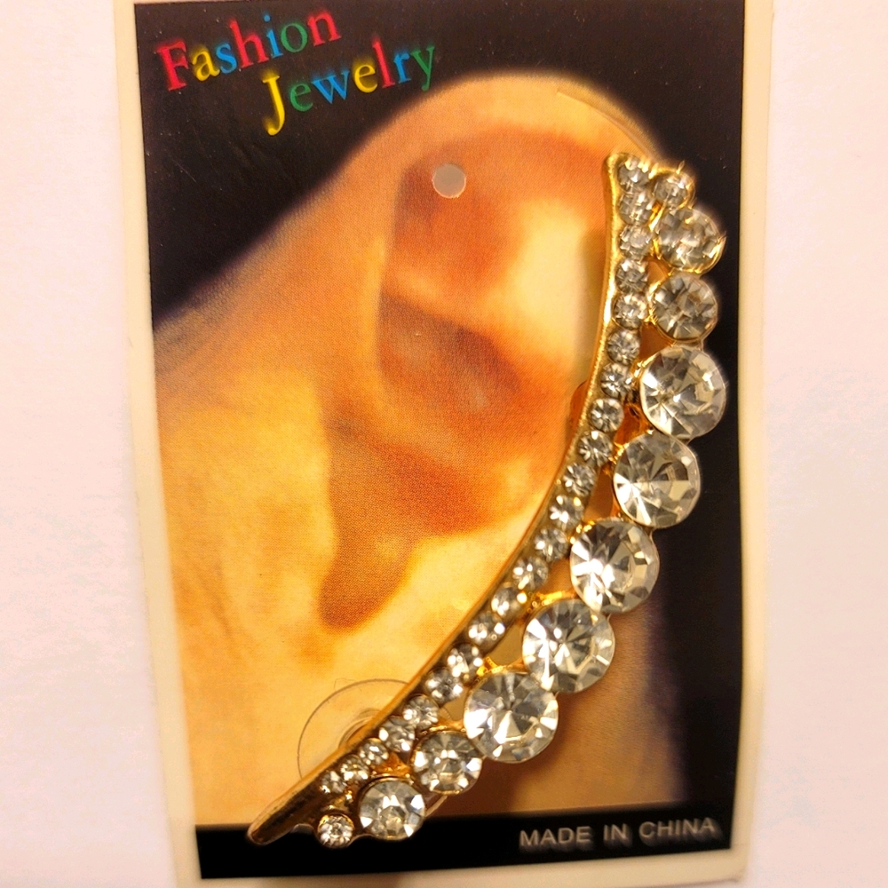 One piece Bling Earring.